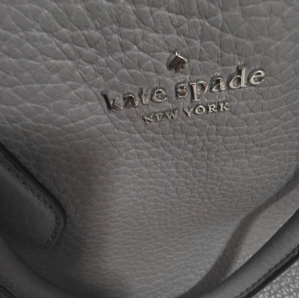 Kate Spade's Pebbled Leather Mulberry Tote/ Crossbody/Shoulder Bag In Grey. - Picture 10 of 16